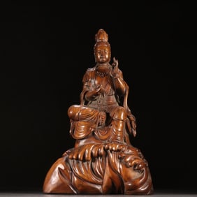 A statue of Guanyin in Huanghuali in the Qing Dynasty