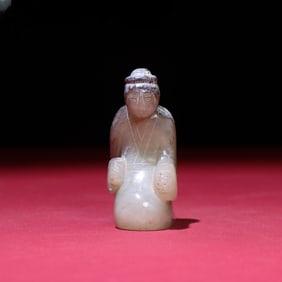 A beautiful gray skin seed material jade nobleman