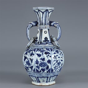 A blue and white Sumani blue octahora from the Yuan Dynasty
