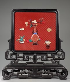 A Qing Dynasty rosewood inlaid with many treasures and ancient patterns