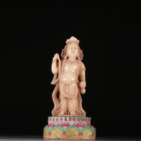 A beautiful Shoushan stone Guanyin ornament