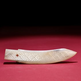 A beautiful Hetian jade micro-jade knife