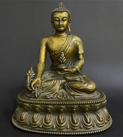 A bronze Buddha from the Qing Dynasty