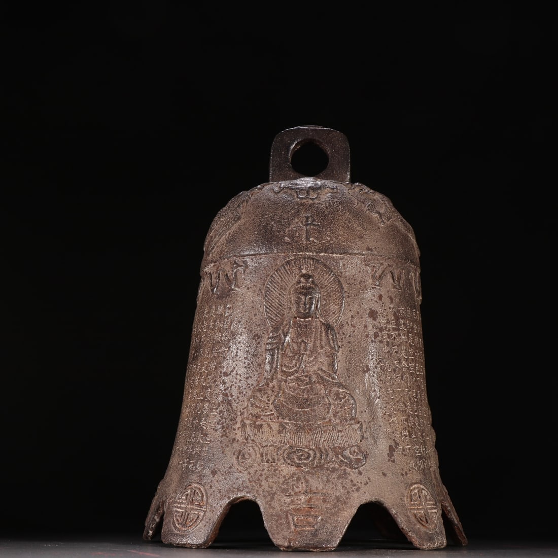 A beautiful bronze Buddha pattern clock (1 of 9)