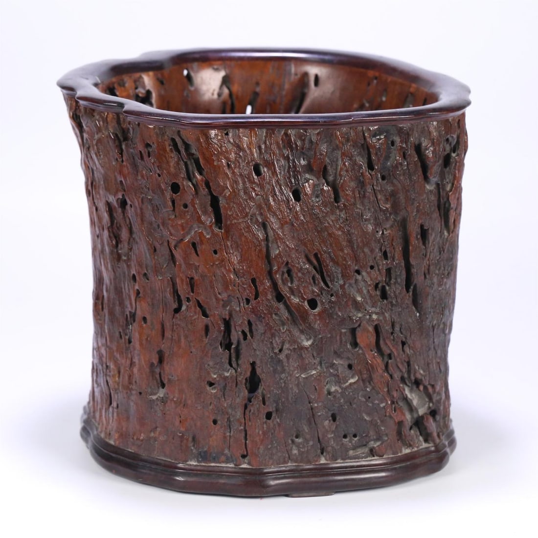 A fine longan wood hollow stump pen holder (1 of 9)