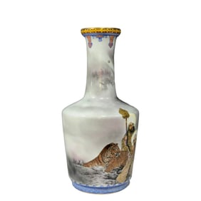 A piece of Qing Dynasty Yongzheng emerald pattern edge ink color gold painting dragon subduing tiger