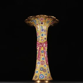 A copper tire painting enamel cup of the Qing Dynasty
