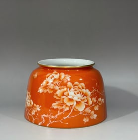 A piece of Qianlong year of the Qing Dynasty Coral red left blank butterfly love flower horseshoe