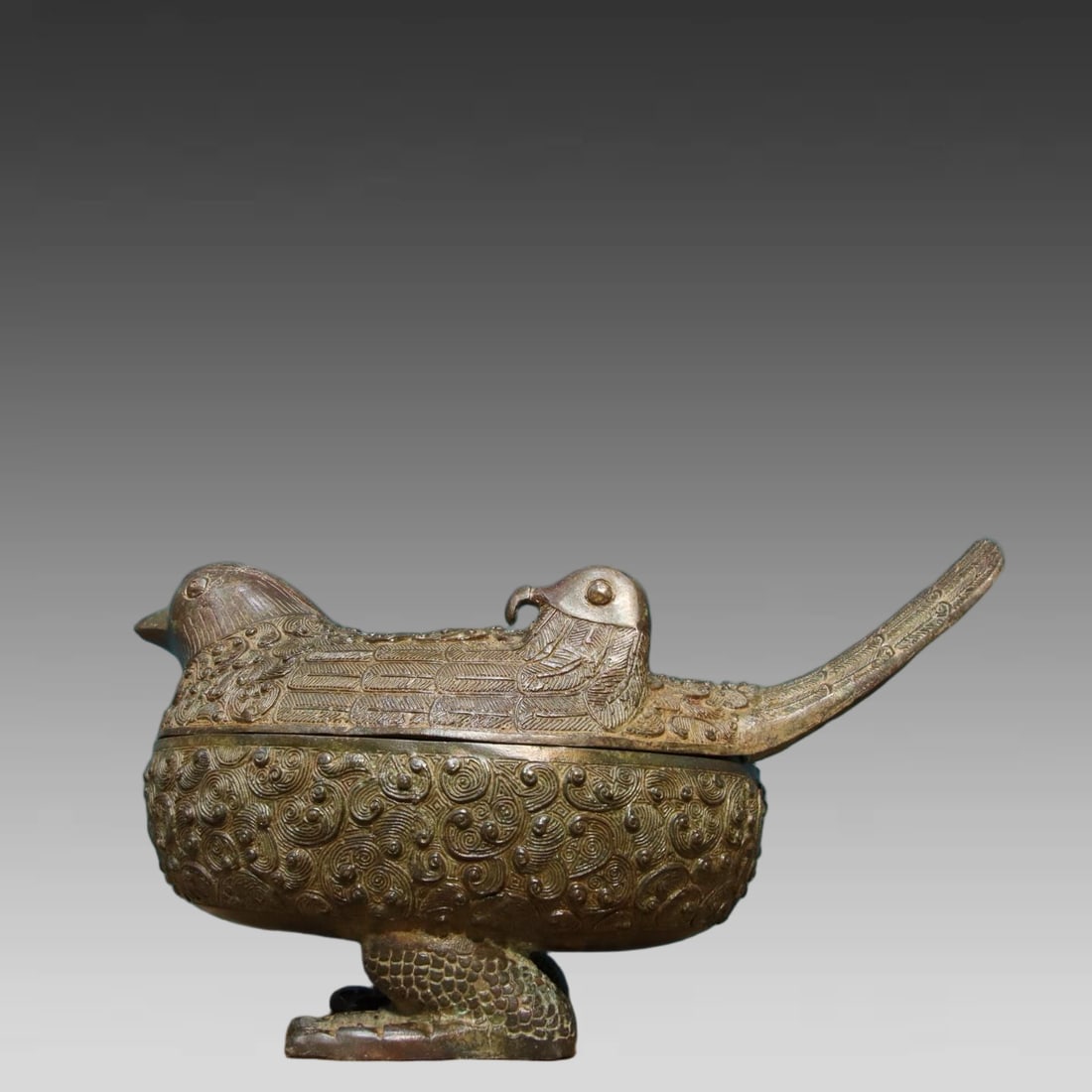 A bronze bird statue (inscription) (1 of 9)