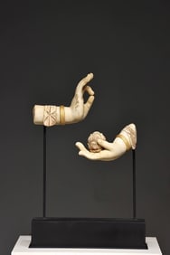 A beautiful white jade painted Buddha's hand