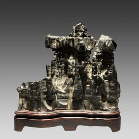 A Qing Dynasty Lingbi Shishanzi ornament