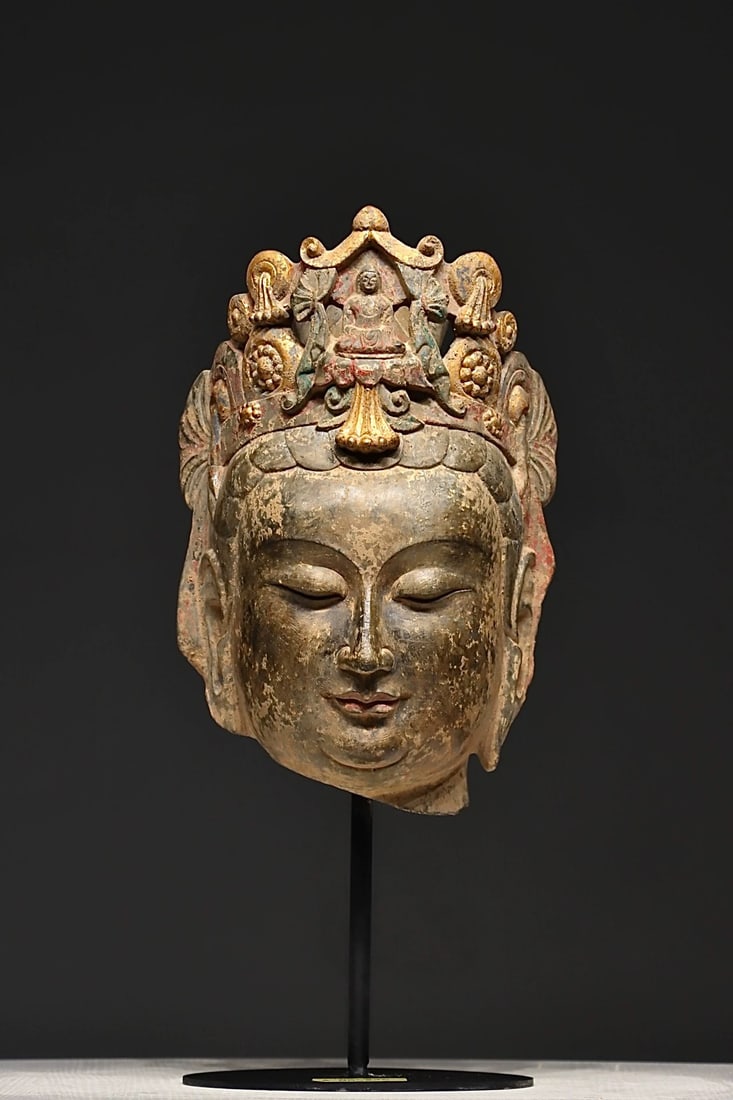 A bluestone Bodhisattva Buddha head of the Northern Qi Dynasty (1 of 8)
