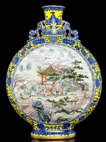 A Qing Dynasty Qianlong yellow glaze blue and white entwined peony ruyi pattern pattern two-sided