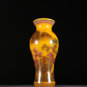 A Qing Dynasty chanterelle yellow painted landscape scenery appreciation bottle