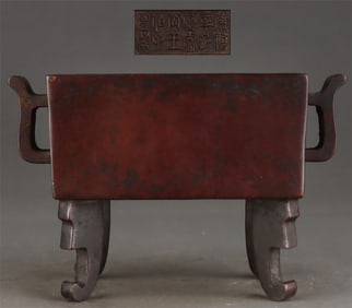 A precision-cast copper tire of the Ming Dynasty square crown ear furnace