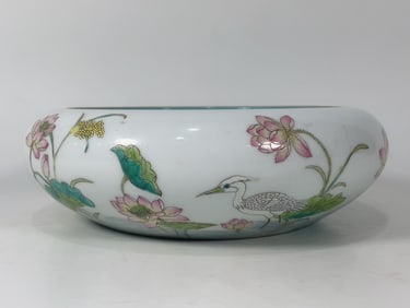 A Qing Dynasty Qianlong pastel lotus lotus leaf egret picture brush wash
