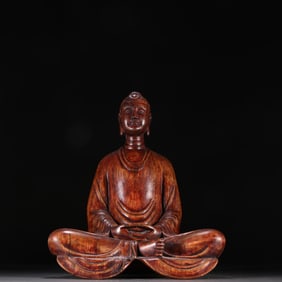A beautiful statue of Shakyamuni agarwood