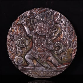 A beautiful Tiantie hand-engraved diamond hand thangka