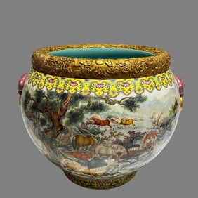 A Qing Dynasty enamel painted bathing horse roll jar
