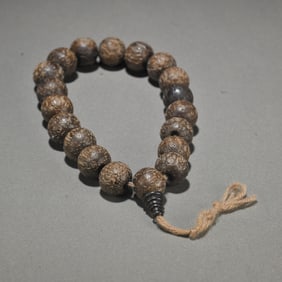 A beautiful old agarwood eighteen hands