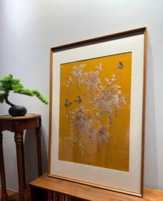 A piece of Republic of China Su embroidery "Butterfly Love Flower"