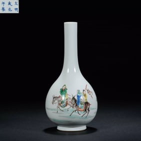 A pastel porcelain figure decoration gall bottle from the official kiln of the Chenghua year of the