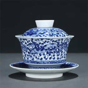 A blue and white dragon pattern three-talent bowl made in the Yongzheng era of the Qing Dynasty