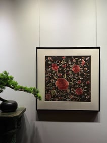 A late Qing Dynasty floral pattern Cantonese embroidery