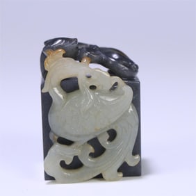 A beautiful Hetian jade blue and white seed material dragon and phoenix pattern seal