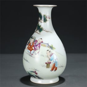 A pastel baby play picture made in the Yongzheng year of the Qing Dynasty, poetry and poetry with