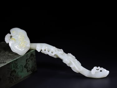 A beautiful Hetian jade ruyi