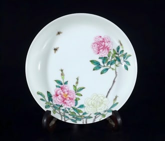 A Qing Dynasty Yongzheng pastel peony flower pattern plate