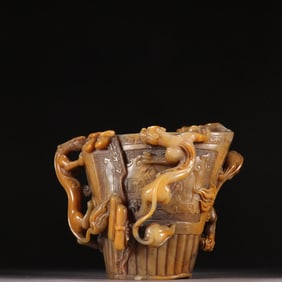 A Tian Huang stone dragon pattern cup