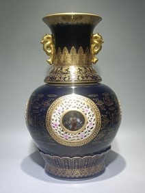 A pastel gemstone blue gold-painted Fushou double consecrated hollow heart vase made in the Qianlong