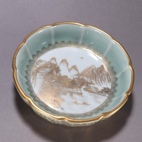 A Qing Dynasty pink blue glaze gold-painted landscape attic picture Kuikou plate