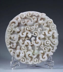 A beautiful Hetian jade carved dragon pattern jade wall