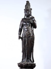 A piece of agarwood carving Guanyin from the Qing Dynasty
