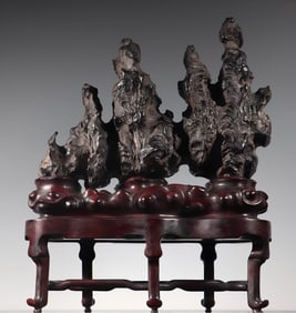 A Lingbi Shishanzi ornament