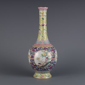 A long-necked bottle made in the Qianlong period of the Qing Dynasty with a blue background pastel