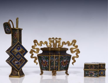 A set of Qing Dynasty cloisonné furnace bottles three things