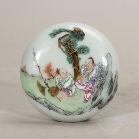 A Qing Yongzheng pastel figure ink box