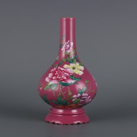 A carmine red pastel poppy made in the Qianlong period of the Qing Dynasty