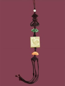 A "combination of sun and moon" Hetian topaz small hanging placket fan pendant