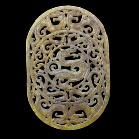 A jade dragon pendant of the Han Dynasty