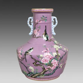 An amphora of the Qing Dynasty Yongzheng imperial peach red glaze flower and bird inscription poem