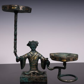 A Han Dynasty bronze wax table