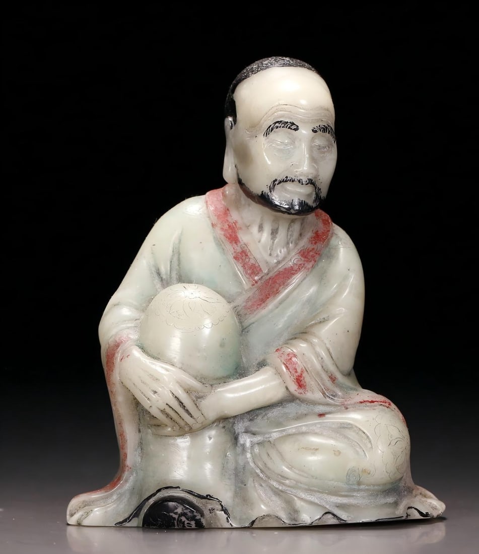A late Qing Shoushan stone arhat ornament: Late Qing Dynasty Shoushan stone arhat ornament SIZE: 9.0xx7.3xx4.3cm W:241.6g (The Dimensions Of All Batches Are Manually Measured.If You Need More Detailed Information, Please Contact Our Customer S