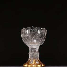 A piece of Liao gold crystal-wrapped golden lotus glass cup