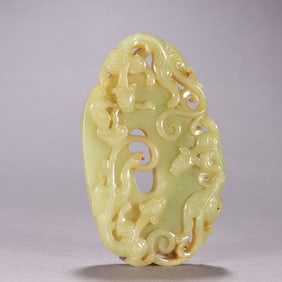 A piece of Qing Dynasty Hetian topaz dragon pattern