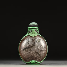 A fish snuff bottle every year